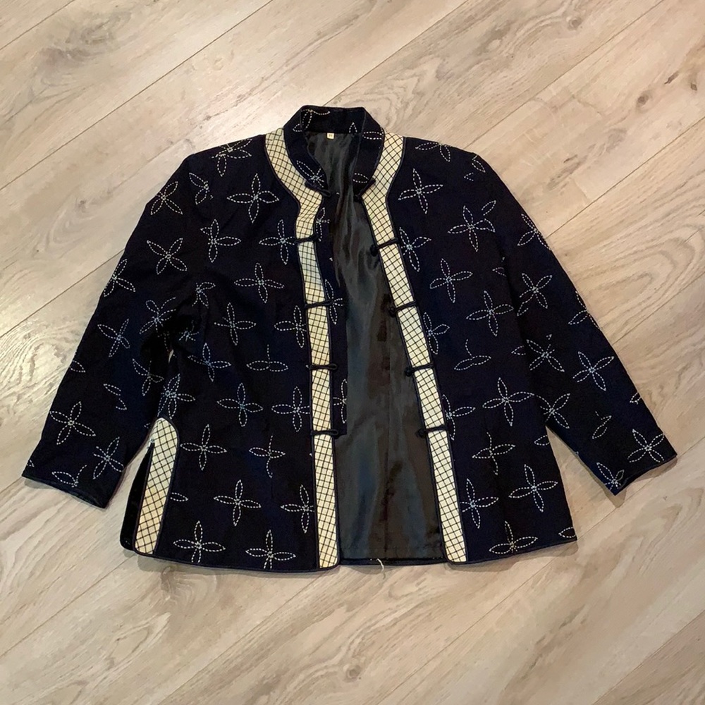 Vintage Bespoke Women's Asian Jacket with Traditional Chinese Knot Buttons
